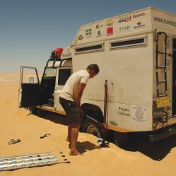 Encalhou no Deserto do Saara, Egito
